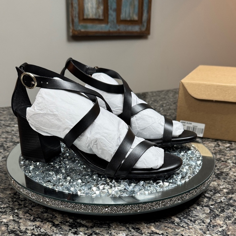 Anne Klein Rowen Iflex Black Strappy Sandals NEW 11